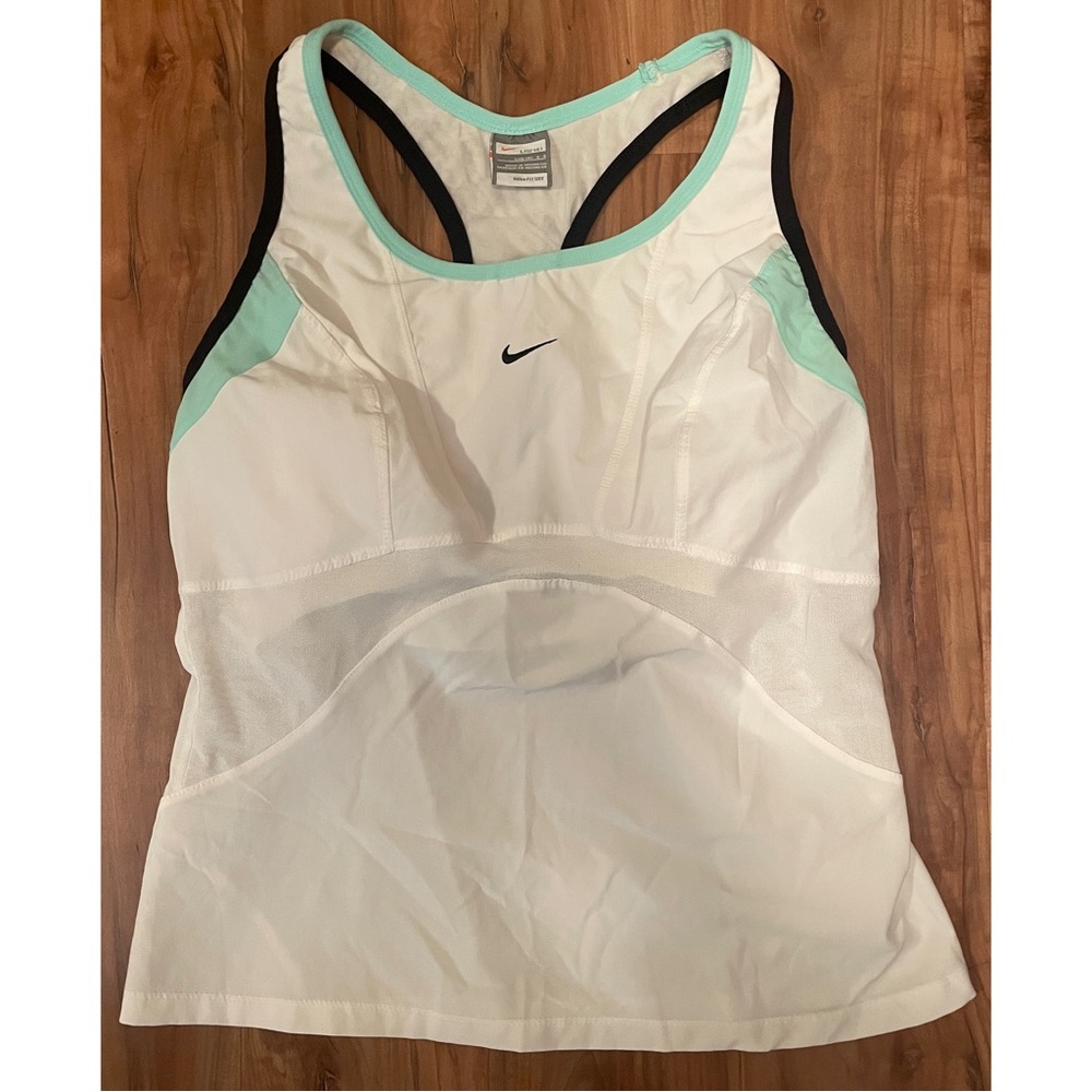 NIKE DryFit Athletic Tank Top 🤍